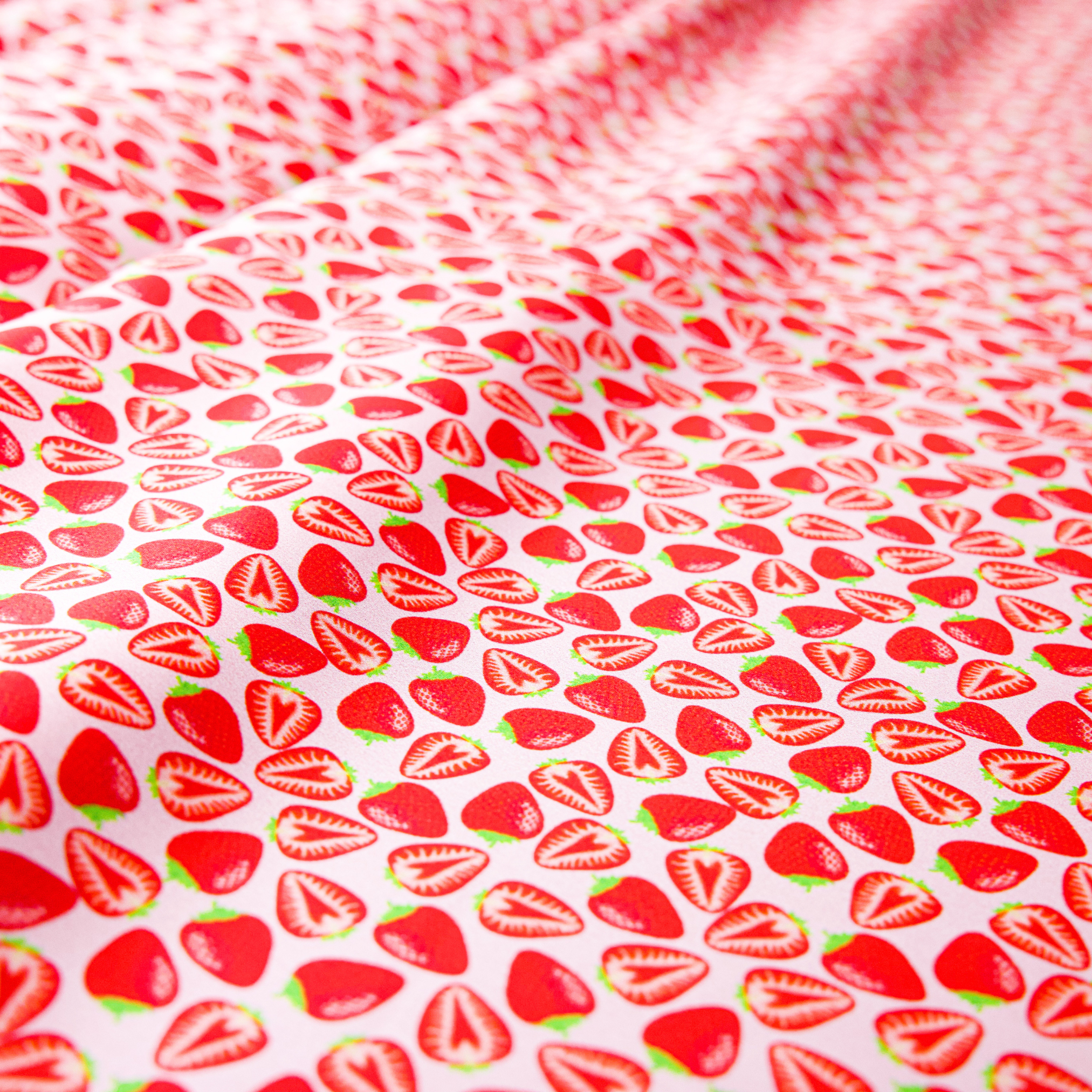 Strawberry Print 100% Pure Mulberry Silk Fabric 19mm 54" Width Pre-Cut Silk Fabric
