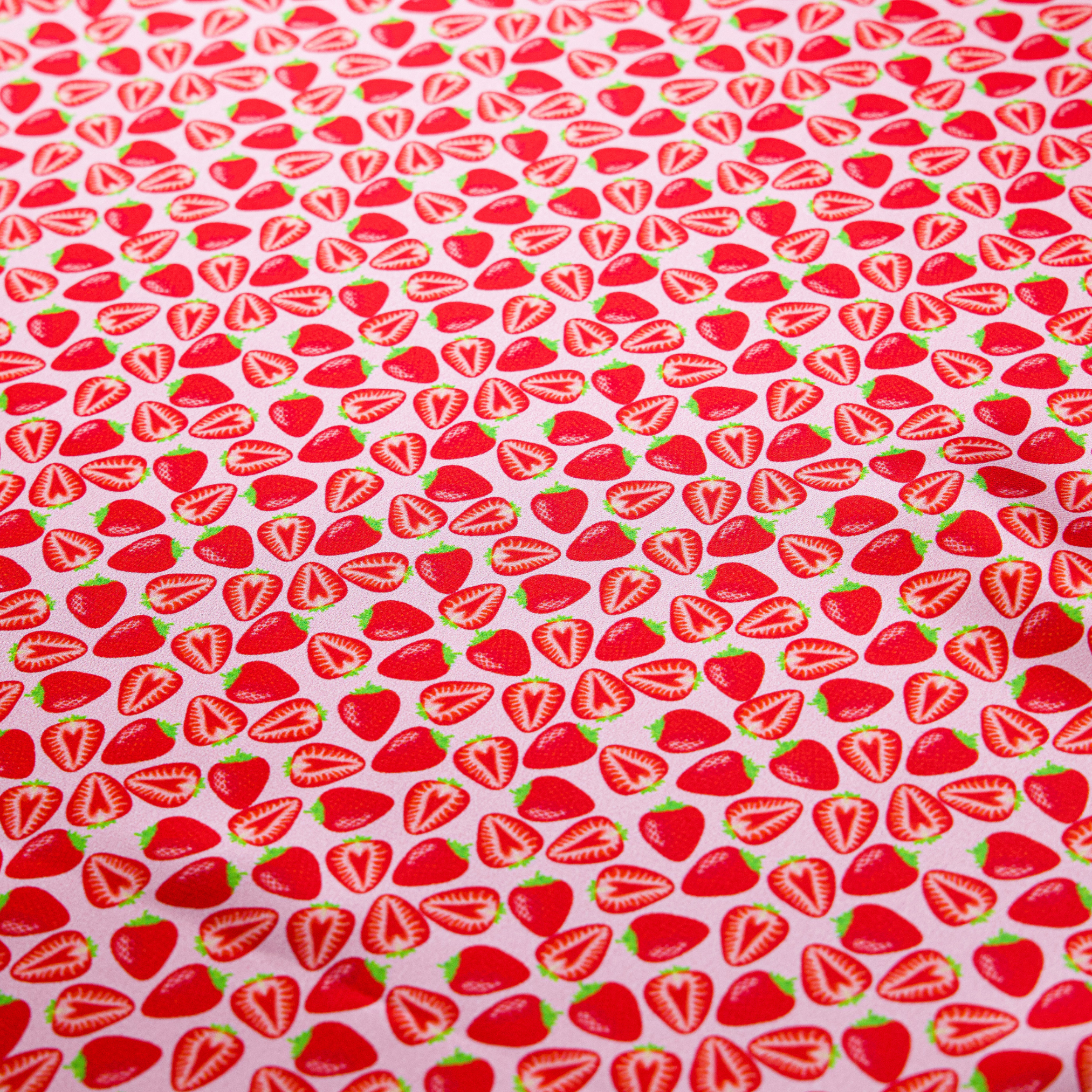 Strawberry Print 100% Pure Mulberry Silk Fabric 19mm 54" Width Pre-Cut Silk Fabric
