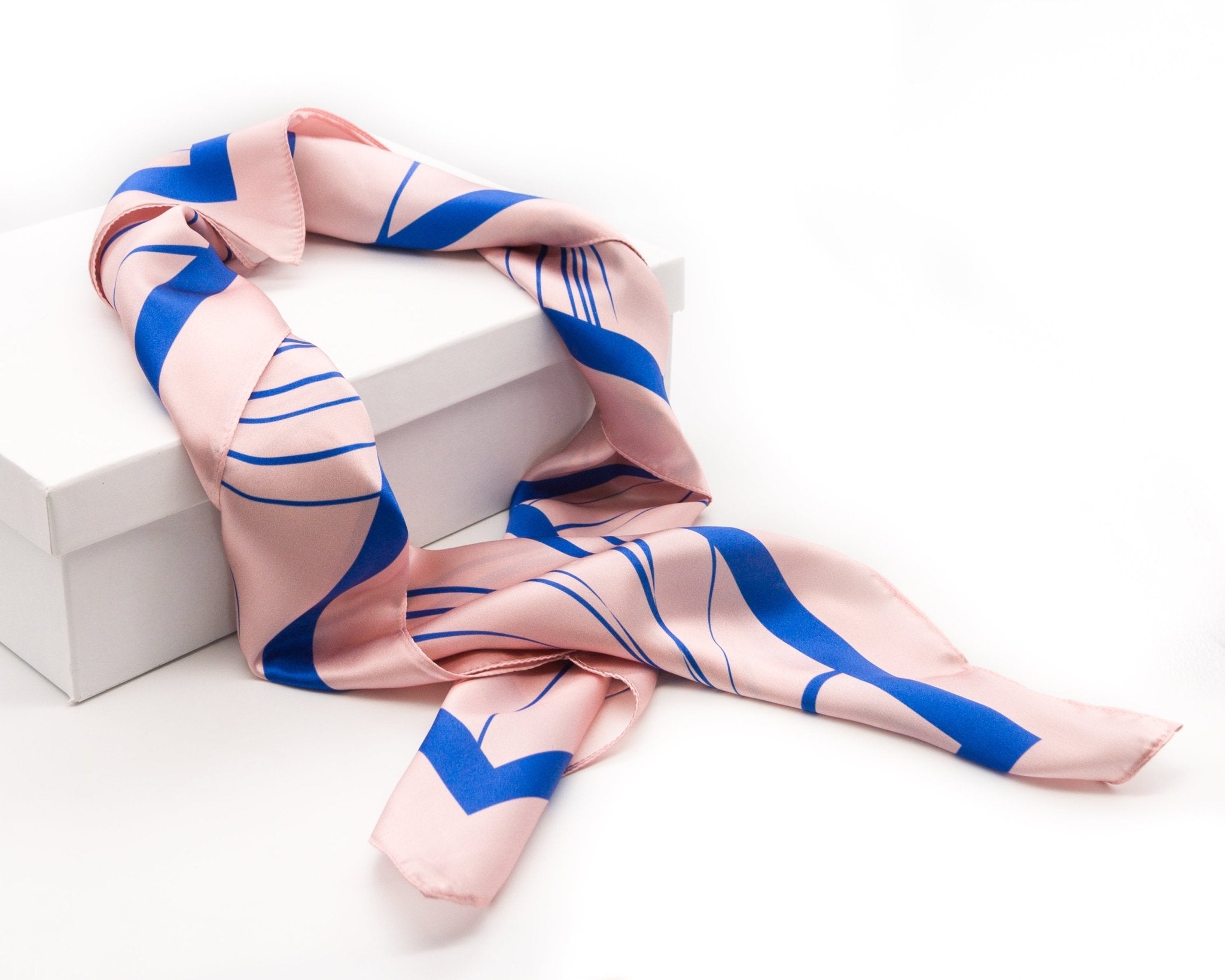 Lilies on Blush Mulbery Silk Square Scarf - NOCHKA
