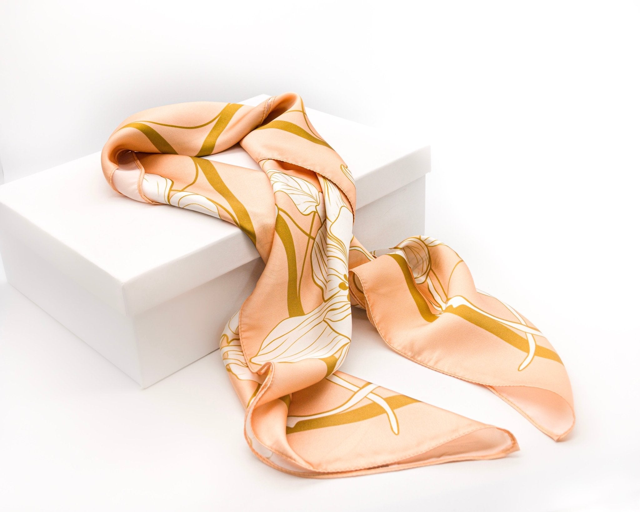 Orchid Peach Mulbery Silk Square Scarf - NOCHKA
