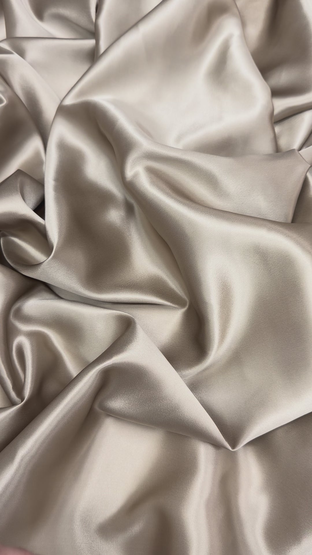 Beige 100% Pure Mulberry Silk Fabric 19mm Cut-to-Size Silk Fabric
