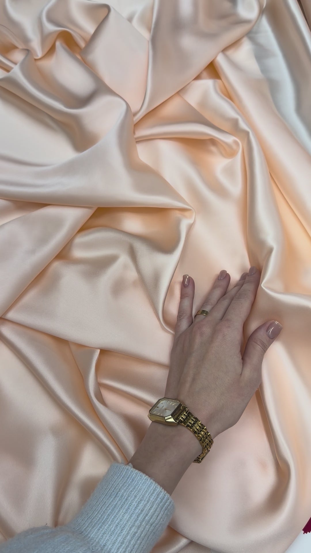 Light Peach 100% Pure Mulberry Silk Fabric 19mm Cut-to-Size Silk Fabric
