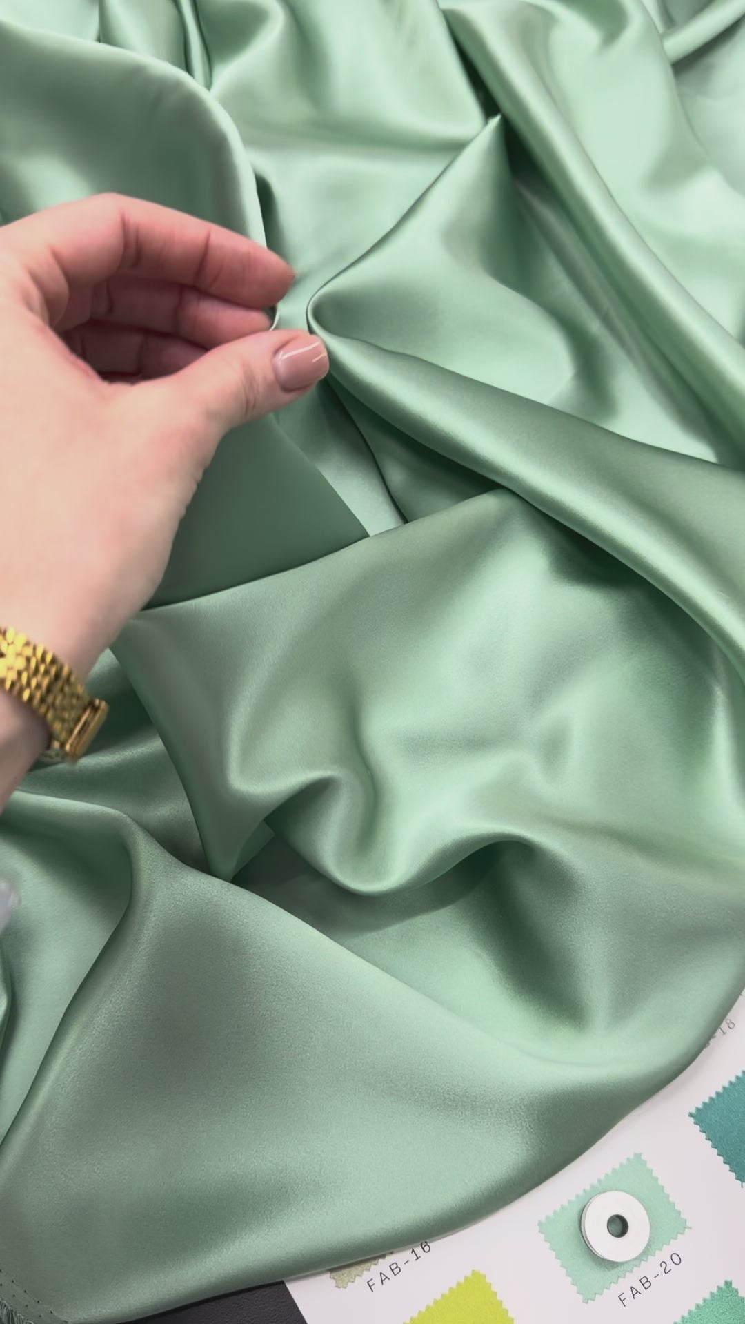 Malachite 100% Pure Mulberry Silk Fabric 19mm Cut-to-Size Silk Fabric
