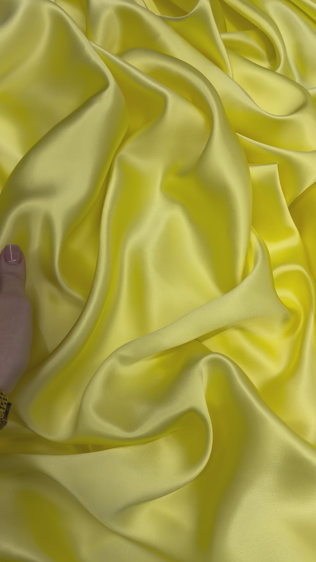 Lemon Yellow 100% Pure Mulberry Silk Fabric 19mm Cut-to-Size Silk Fabric
