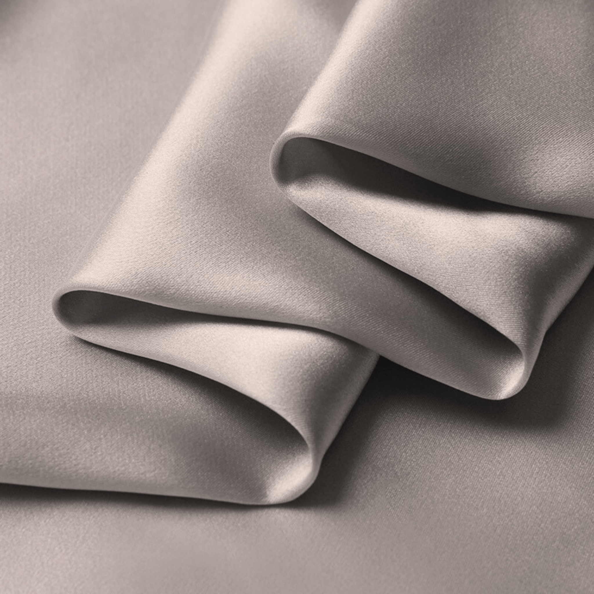 Silver 100% Pure Mulberry Silk Fabric 19mm Cut - to - Size Silk Fabric - NOCHKA
